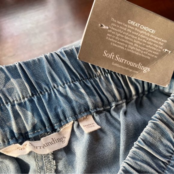 Soft Surroundings NWT Lochlea Indigo Palms Sz M (10/12) soft relaxed pants/jeans - Picture 6 of 7